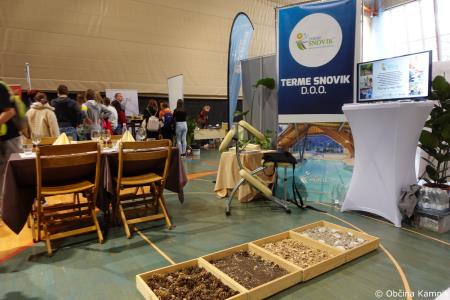 Karierna priložnost te čaka v Kamniku (22)